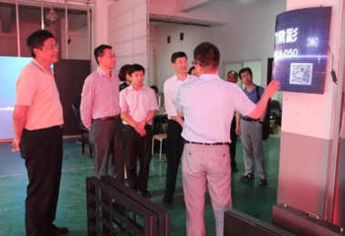 常州大學(xué)黨委浦玉忠、副校長芮國強(qiáng)，常州市政協(xié)副主席、三會會長顧森賢，常州市中小企業(yè)促進(jìn)中心主任胥加祥等領(lǐng)導(dǎo)來我司參觀考察